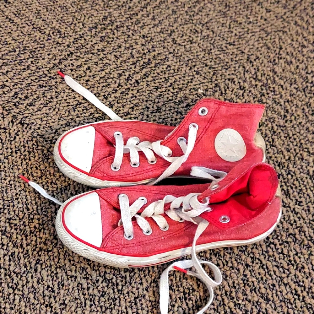 Red Converse